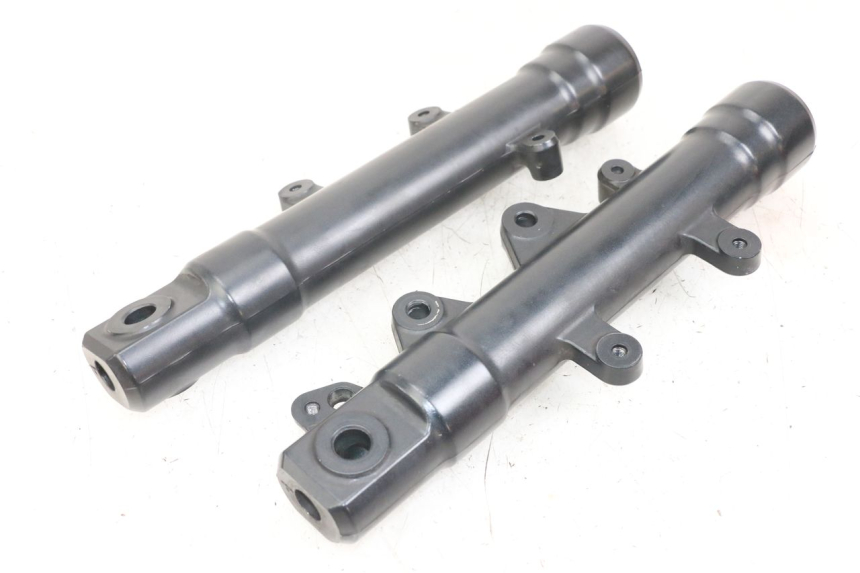 photo de OSŁONA WIDEŁEK ZAWIESZENIA PRZEDNIEGO YAMAHA XMAX X-MAX ABS 125 (2017 - 2020) - Widok główny