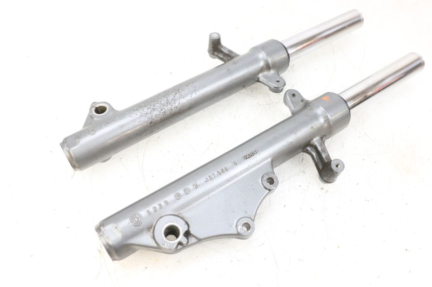 photo de OSŁONA WIDEŁEK ZAWIESZENIA PRZEDNIEGO YAMAHA XMAX X-MAX 125 (2006 - 2009) - Punkty mocowania