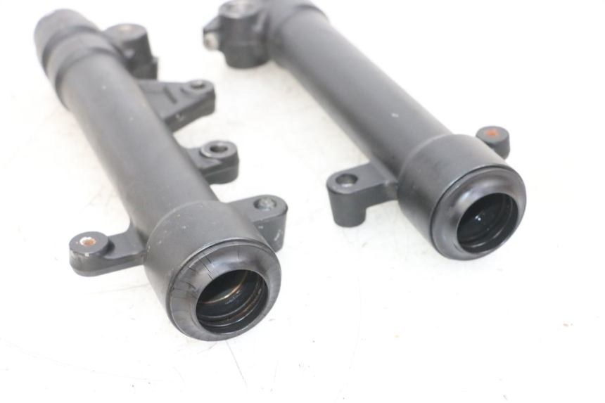 photo de OSŁONA WIDEŁEK ZAWIESZENIA PRZEDNIEGO YAMAHA X-MAX XMAX 125 (2010 - 2013) - Zoom stanu zużycia