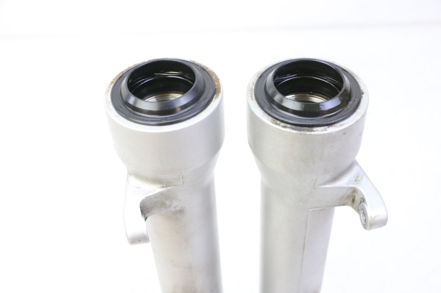 photo de OSŁONA WIDEŁEK ZAWIESZENIA PRZEDNIEGO PIAGGIO X9 EVOLUTION 125 (2003 - 2007) - Szczegół części