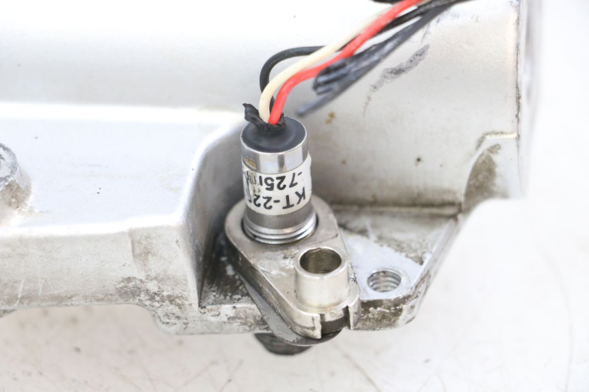 photo de OSŁONA WIDEŁEK AMORTYZATORA KYMCO XCITING 250 (2006 - 2009) - Inny kąt widzenia