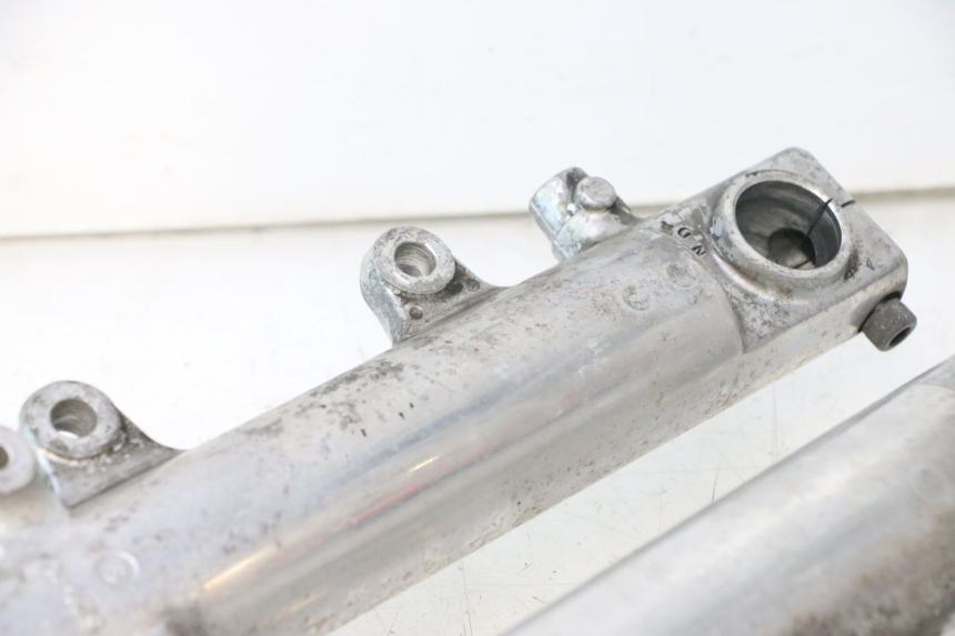 photo de TULEJA WIDEŁEK YAMAHA XJR 1300 (1998 - 2002) - Punkty mocowania