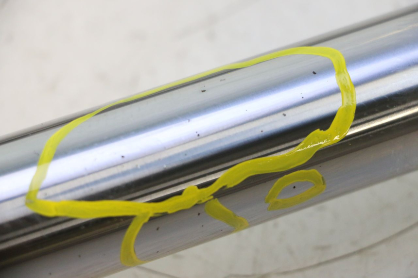 photo de TULEJA WIDEŁEK HONDA XLV VARADERO 125 (2007 - 2012) - Zoom stanu zużycia