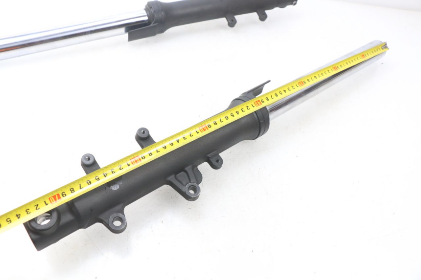 photo de OSŁONA WIDEŁEK ZAWIESZENIA PRZEDNIEGO YAMAHA XP T-MAX TMAX 500 (2008 - 2012) - Zoom stanu zużycia