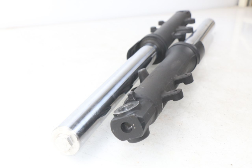 photo de OSŁONA WIDEŁEK ZAWIESZENIA PRZEDNIEGO YAMAHA XP T-MAX TMAX 500 (2008 - 2012) - Część sprawdzona