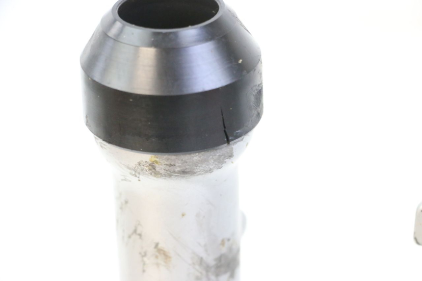 photo de OSŁONA WIDEŁEK ZAWIESZENIA PRZEDNIEGO YAMAHA PW 80 (1983 - 2014) - Inny kąt widzenia