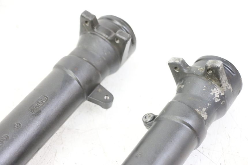 photo de OSŁONA WIDEŁEK ZAWIESZENIA PRZEDNIEGO YAMAHA TZR 50 (2008 - 2016) - Zbliżenie techniczne