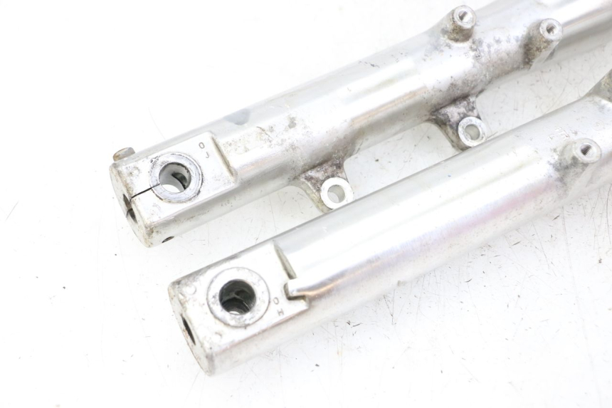 photo de OSŁONA WIDEŁEK ZAWIESZENIA PRZEDNIEGO YAMAHA XVS DRAG STAR DRAGSTAR 650 (1997 - 2007) - Widok ogólny