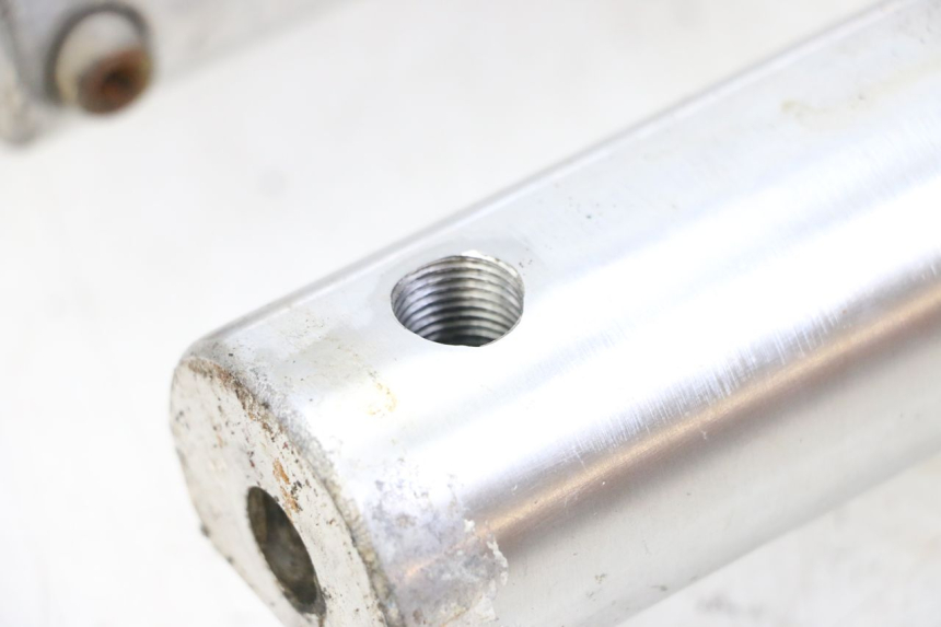 photo de OSŁONA WIDEŁEK ZAWIESZENIA PRZEDNIEGO YAMAHA XVS DRAG STAR DRAGSTAR 650 (1997 - 2007) - Oznaczenia i referencje