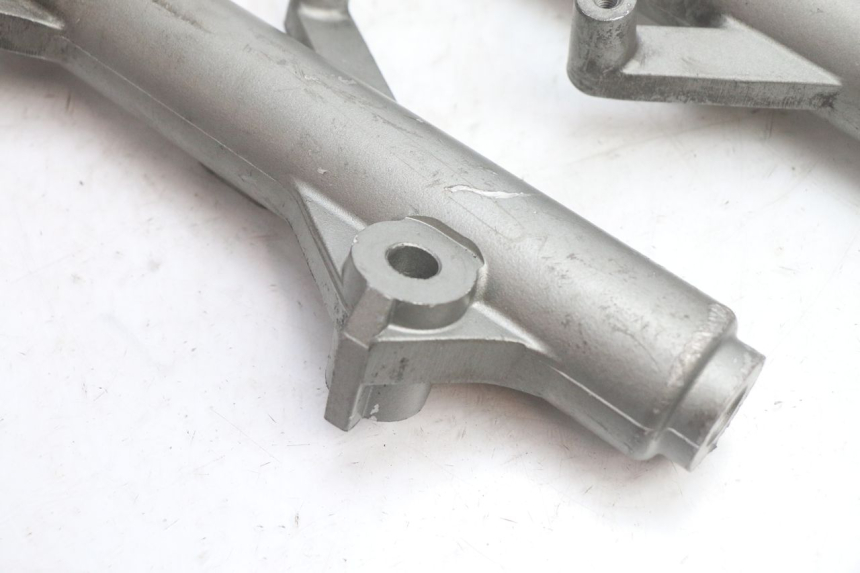 photo de TULEJA WIDEŁEK YAMAHA YP MAJESTY 125 (1998 - 2001) - Inny kąt widzenia