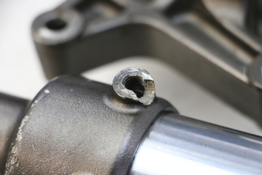 photo de OSŁONA WIDEŁEK AMORTYZATORA YAMAHA YZ-F YZF 250 (2014 - 2018) - Stan powierzchni