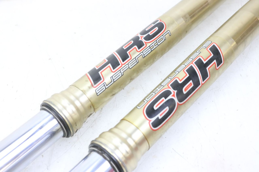 photo de OSŁONA WIDEŁEK AMORTYZATORA YAMAHA YZ-F YZF 250 (2014 - 2018) - Oznaczenia i referencje