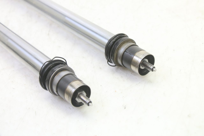 photo de OSŁONA WIDEŁEK AMORTYZATORA YAMAHA YZ 85 (2022 - 2025) - Zbliżenie techniczne