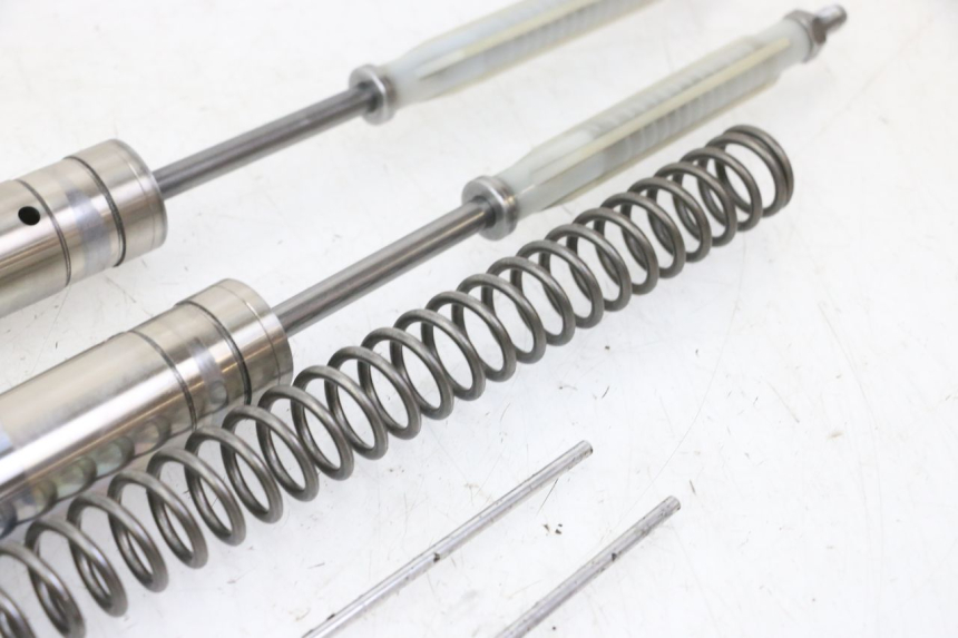 photo de OSŁONA WIDEŁEK ZAWIESZENIA PRZEDNIEGO YAMAHA YZ 85 (2002 - 2018) - Kontrola wizualna