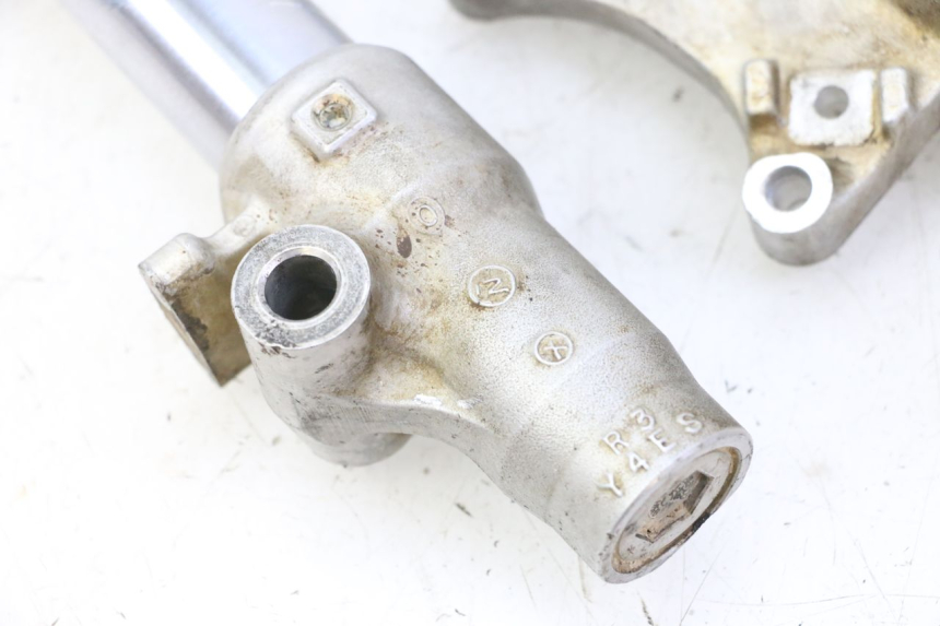 photo de OSŁONA WIDEŁEK ZAWIESZENIA PRZEDNIEGO YAMAHA YZ 85 (2002 - 2018) - Punkty mocowania