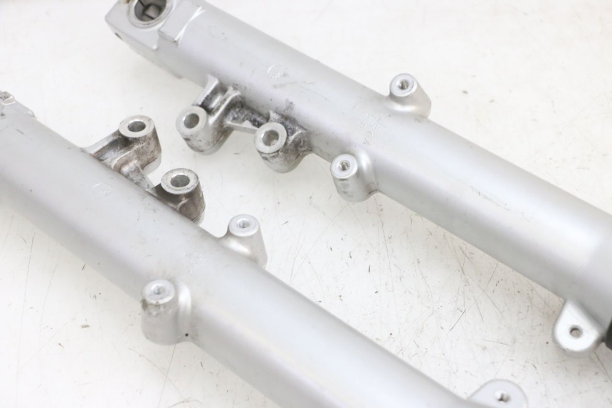 photo de OSŁONA WIDEŁEK ZAWIESZENIA PRZEDNIEGO KAWASAKI ZR 7 750 (1999 - 2004) - Widok ogólny