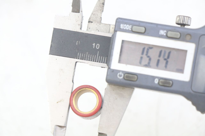 photo de ROLKI WARIATORA RIDE RACE 2T 50 (2012 - 2017) - Zoom stanu zużycia