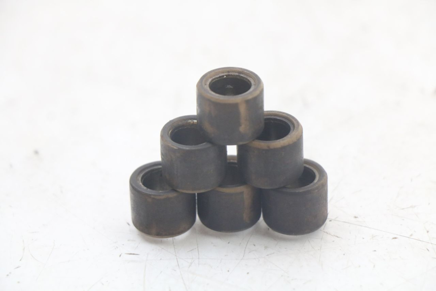 photo de ROLKI WARIATORA TNT MOTOR ROMA 10' 4T 50 (2007 - 2018) - Szczegół części