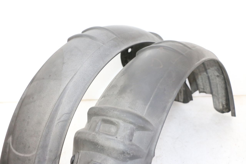 photo de TYLNY BŁOTNIK QUADRO 4 4D 350 (2015 - 2018) - Oznaczenia i referencje