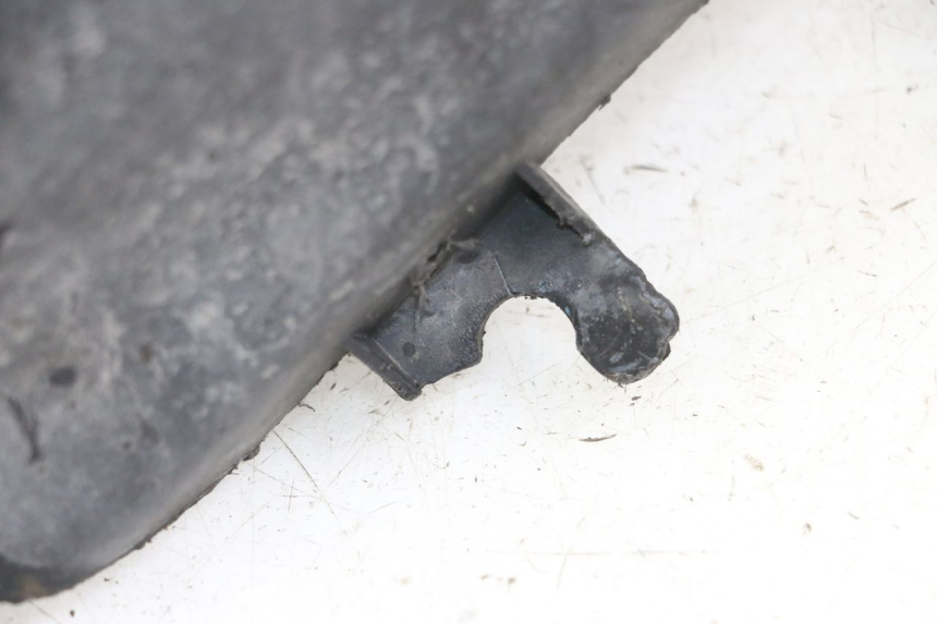 photo de TYLNY BŁOTNIK KYMCO AGILITY 4T 50 (2005 - 2018) - Zbliżenie techniczne