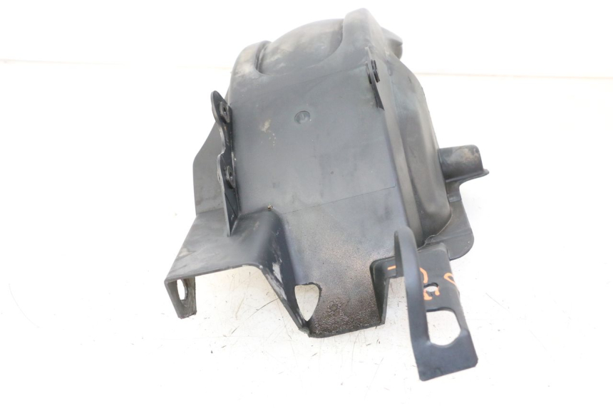 photo de TYLNY BŁOTNIK BMW C1 125 (2000 - 2003) - Stan powierzchni