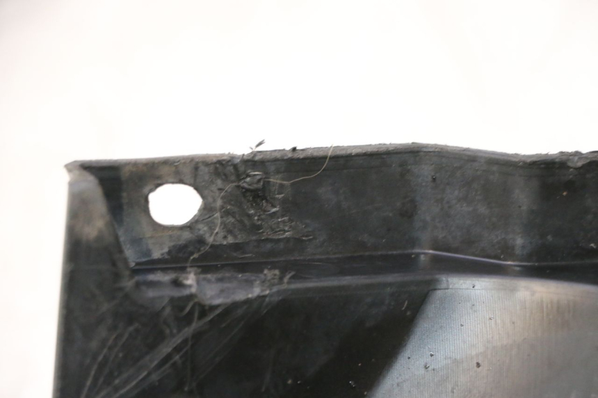 photo de TYLNY BŁOTNIK PEUGEOT KISBEE 4T 50 (2010 - 2017) - Zoom stanu zużycia