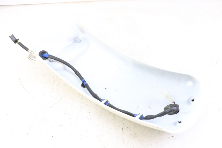 photo de TYLNY BŁOTNIK ROYAL ENFIELD CONTINENTAL GT 650 (2019 - 2024) - Zoom stanu zużycia