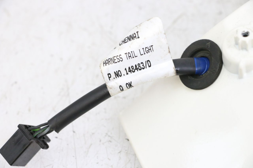 photo de TYLNY BŁOTNIK ROYAL ENFIELD CONTINENTAL GT 650 (2019 - 2024) - Inny kąt widzenia