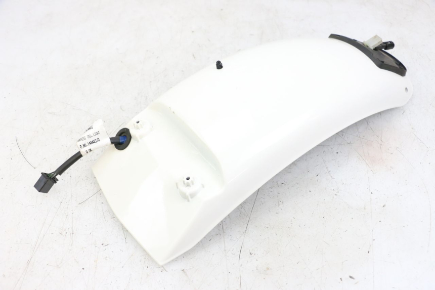 photo de TYLNY BŁOTNIK ROYAL ENFIELD CONTINENTAL GT 650 (2019 - 2024) - Zbliżenie techniczne