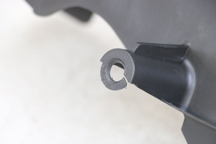 photo de TYLNY BŁOTNIK YAMAHA XMAX X-MAX 125 (2006 - 2009) - Zbliżenie techniczne