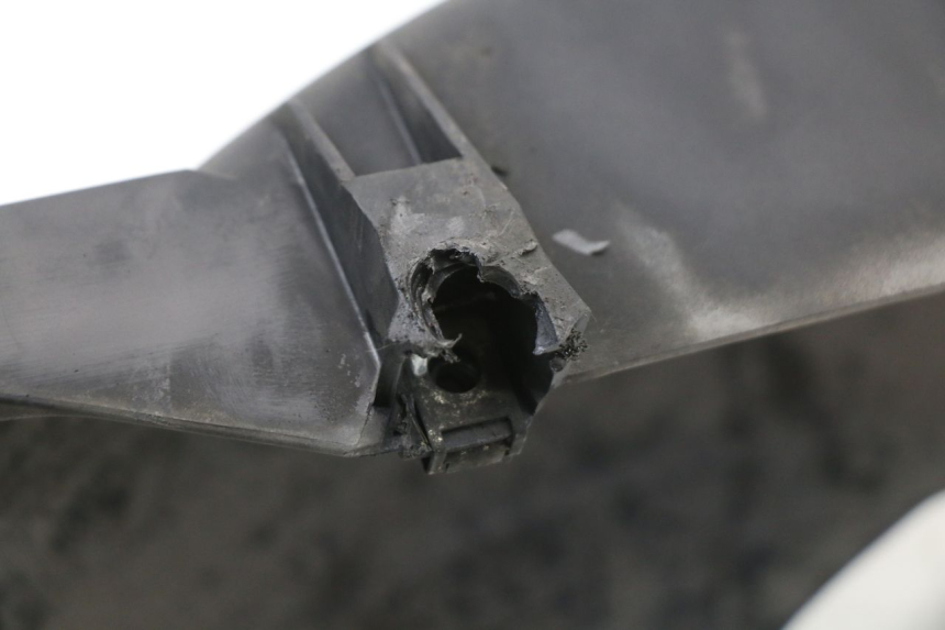 photo de TYLNY BŁOTNIK PIAGGIO X10 125 (2012 - 2017) - Punkty mocowania