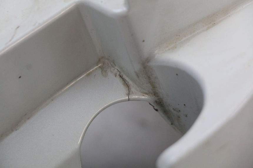 photo de BŁOTNIK PRZEDNI SUZUKI ADDRESS 110 (2015 - 2020) - Zbliżenie techniczne