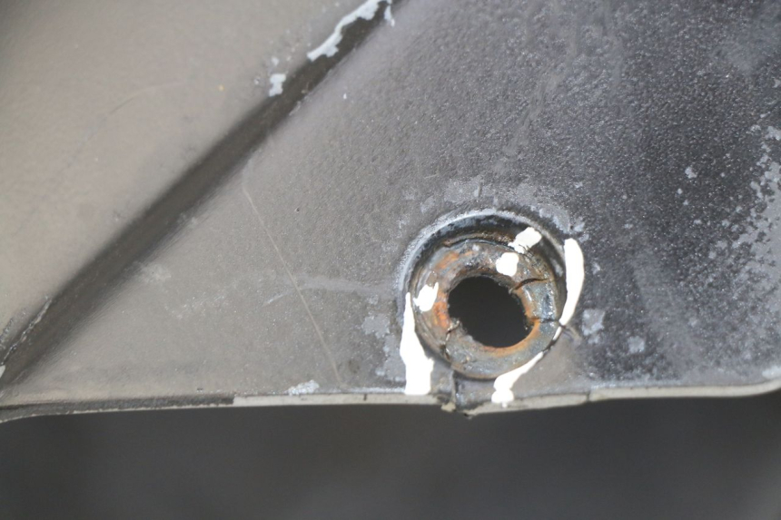 photo de BŁOTNIK PRZEDNI APRILIA ATLANTIC 125 (2003 - 2009) - Punkty mocowania