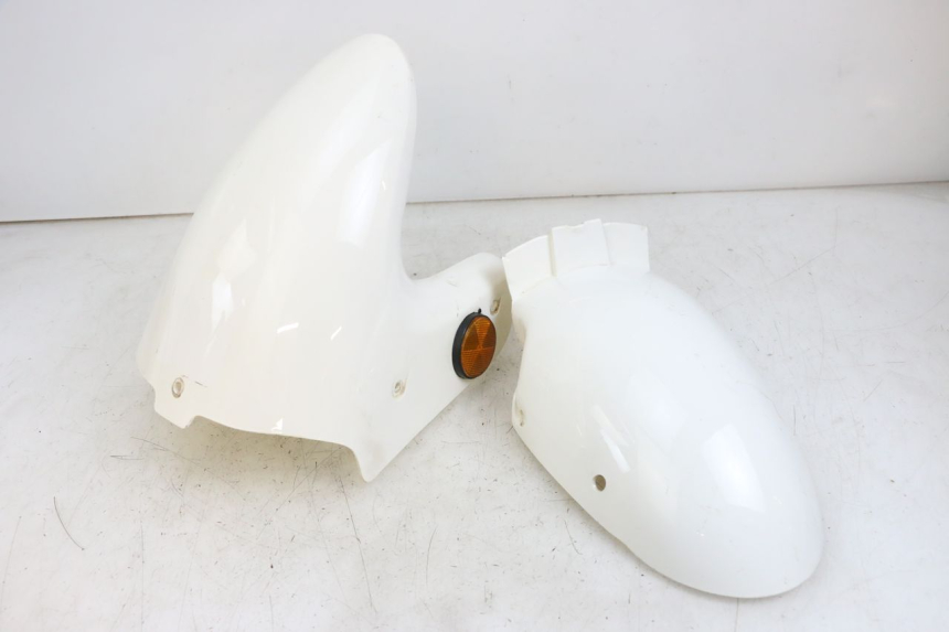 photo de BŁOTNIK PRZEDNI JONWAY AZTRAL 125 (2008 - 2017) - Inny kąt widzenia