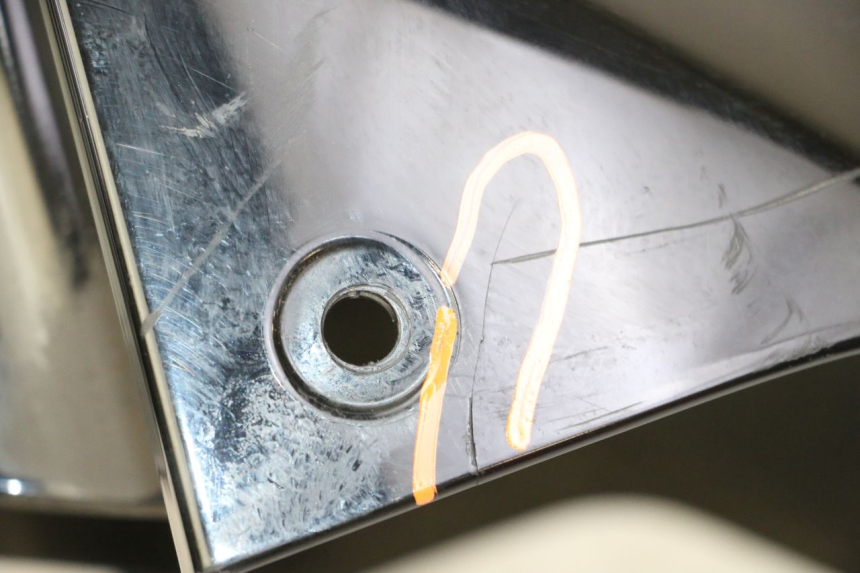 photo de BŁOTNIK PRZEDNI SUZUKI BURGMAN 125 (2007 - 2014) - Inny kąt widzenia