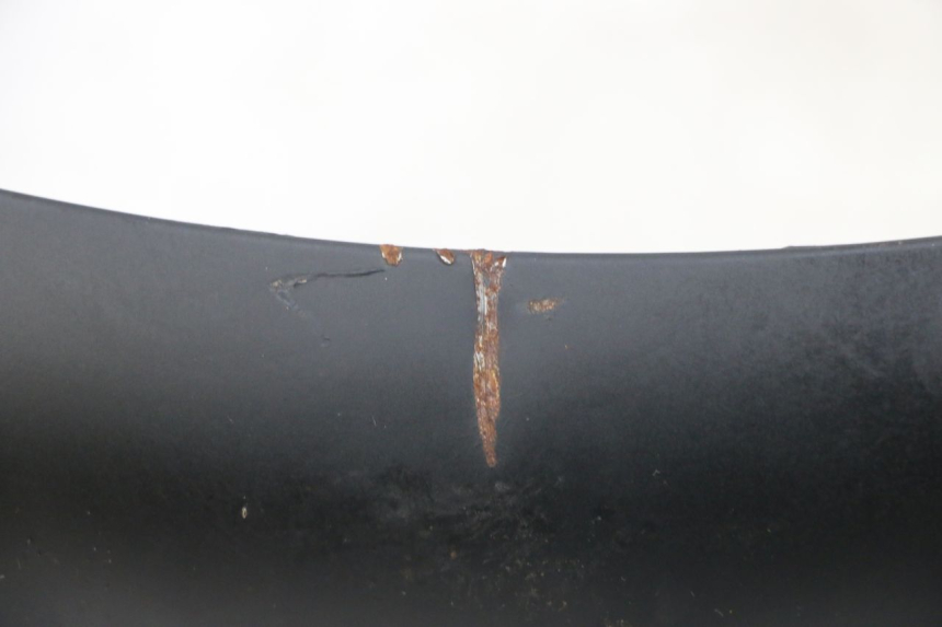 photo de BŁOTNIK PRZEDNI ARCHIVE CAFE RACER 4T 50 (2019 - 2024) - Zoom stanu zużycia