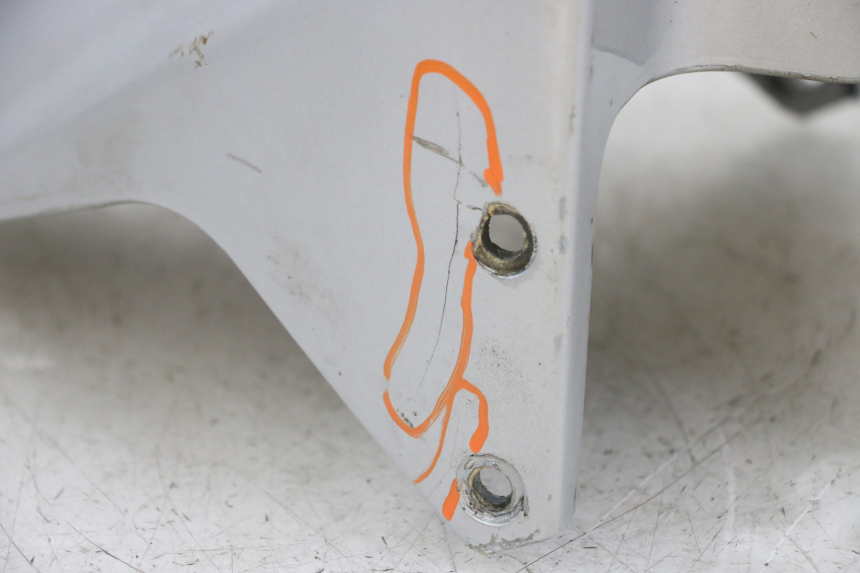 photo de BŁOTNIK PRZEDNI PEUGEOT ELYSEO 125 (1999 - 2004) - Zoom stanu zużycia