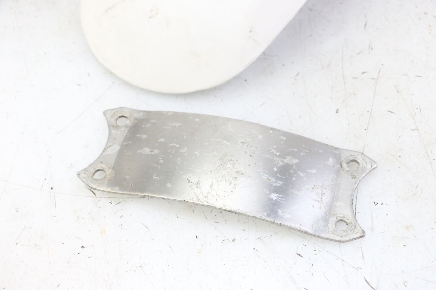 photo de BŁOTNIK PRZEDNI YAMAHA FJ 36Y 1100 (1984 - 1985) - Inny kąt widzenia