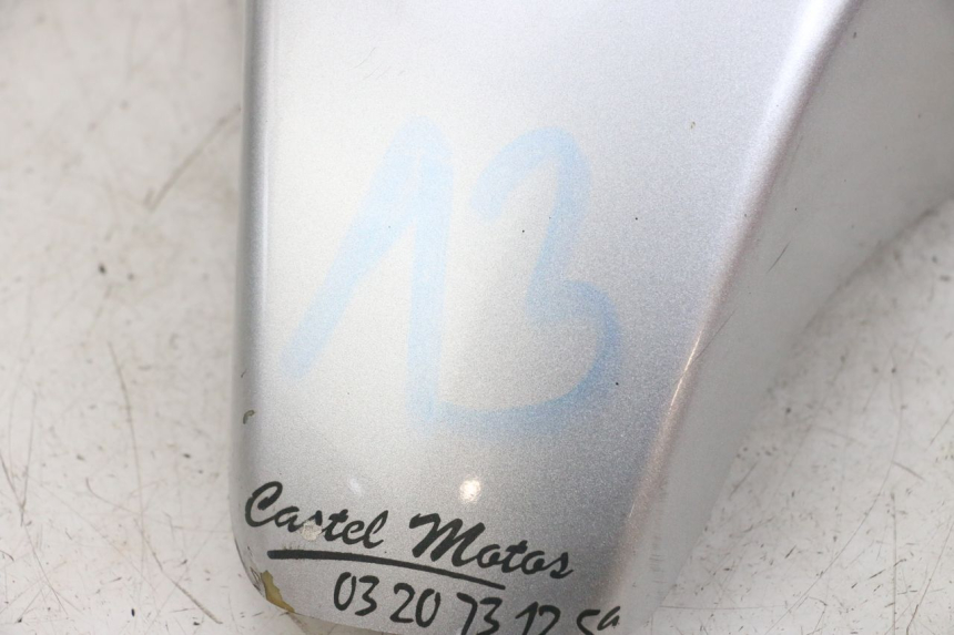 photo de BŁOTNIK PRZEDNI HYOSUNG GF 125 (2001 - 2005) - Szczegół części