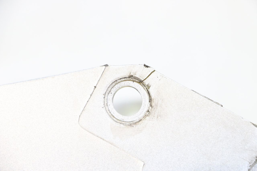 photo de BŁOTNIK PRZEDNI HYOSUNG GF 125 (2001 - 2005) - Stan powierzchni