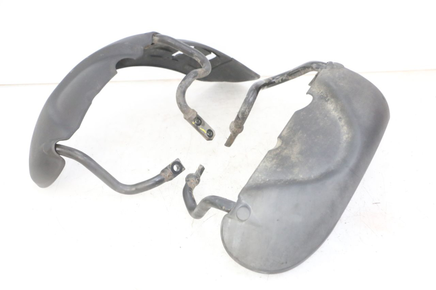 photo de BŁOTNIK PRZEDNI PIAGGIO MP3 LT 300 (2010 - 2016) - Widok główny