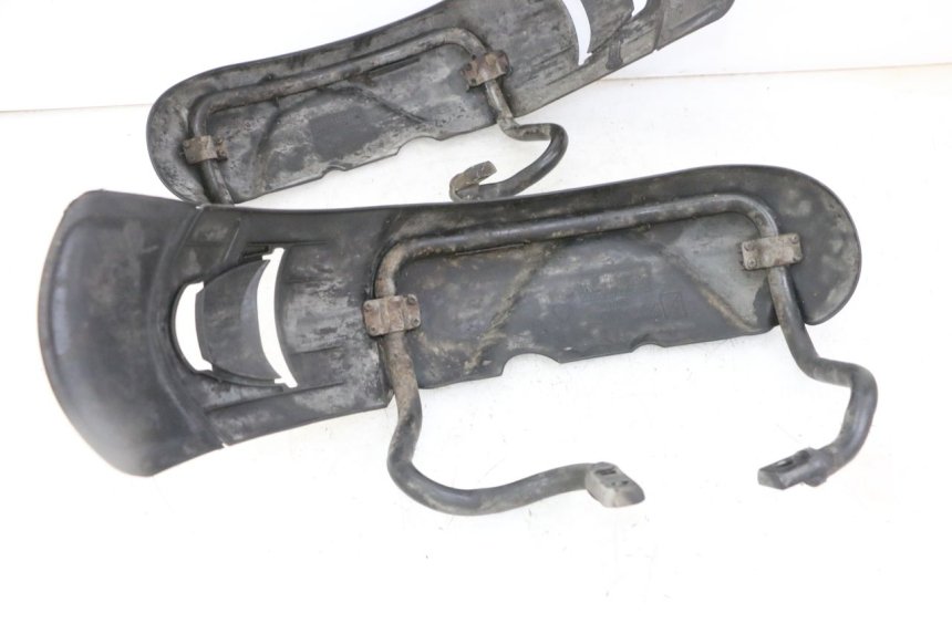 photo de BŁOTNIK PRZEDNI PIAGGIO MP3 LT 300 (2010 - 2016) - Szczegół części