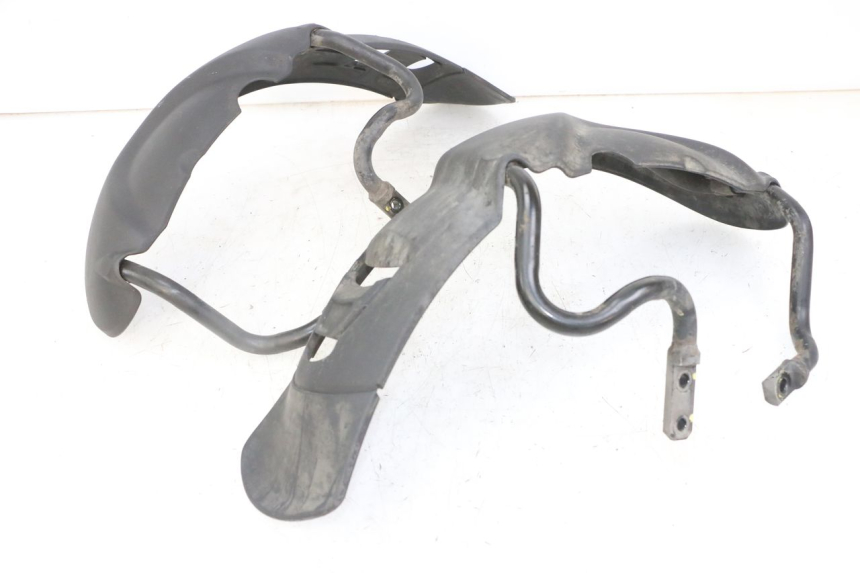 photo de BŁOTNIK PRZEDNI PIAGGIO MP3 LT 300 (2010 - 2016) - Stan powierzchni