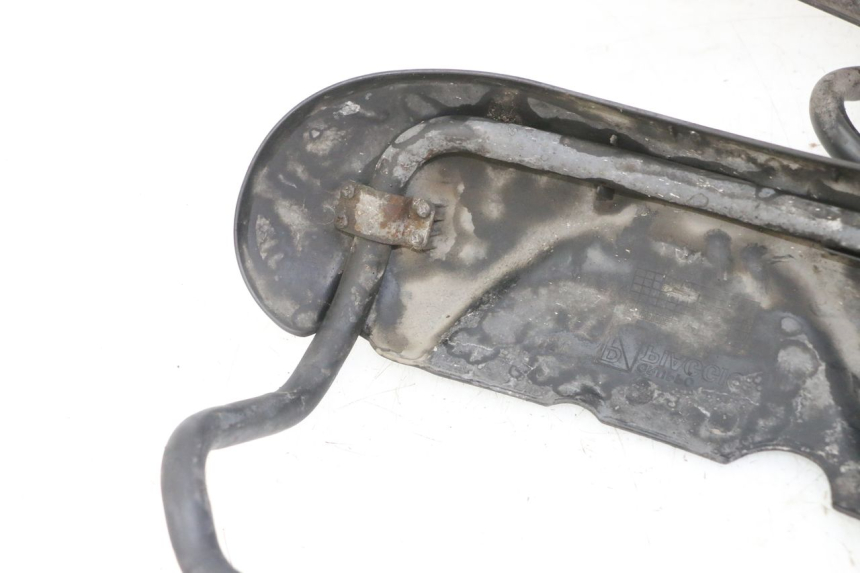 photo de BŁOTNIK PRZEDNI PIAGGIO MP3 LT 300 (2010 - 2016) - Zoom stanu zużycia