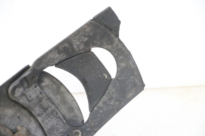 photo de BŁOTNIK PRZEDNI PIAGGIO MP3 LT 300 (2010 - 2016) - Zoom stanu zużycia