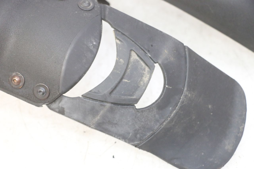 photo de BŁOTNIK PRZEDNI PIAGGIO MP3 RL 250 (2006 - 2010) - Zbliżenie techniczne