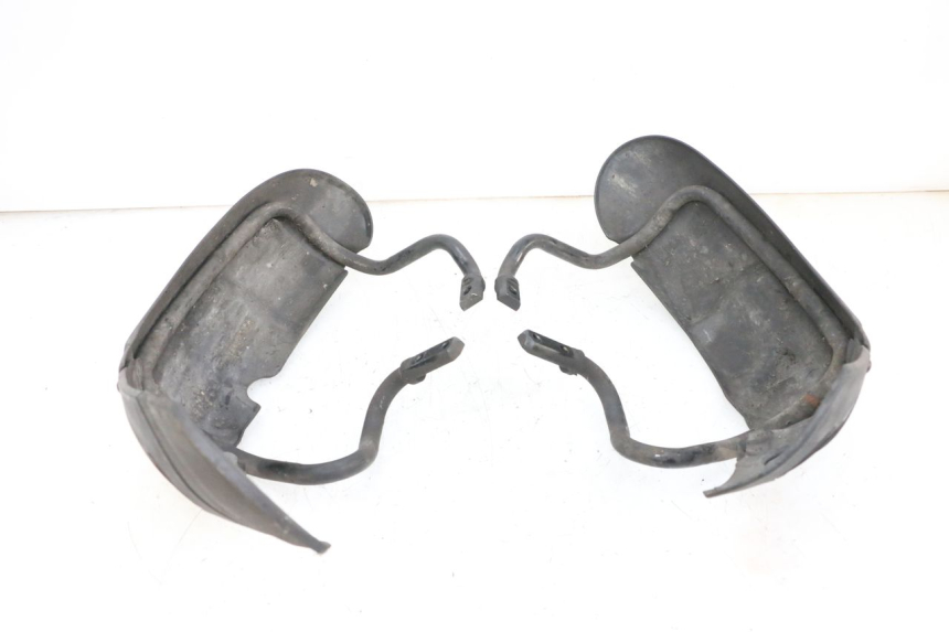 photo de BŁOTNIK PRZEDNI PIAGGIO MP3 125 (2006 - 2014) - Zoom stanu zużycia