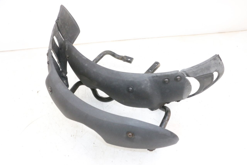 photo de BŁOTNIK PRZEDNI PIAGGIO MP3 RL 250 (2006 - 2010) - Szczegół części