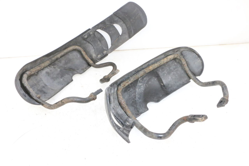 photo de BŁOTNIK PRZEDNI PIAGGIO MP3 RL 250 (2006 - 2010) - Zoom stanu zużycia