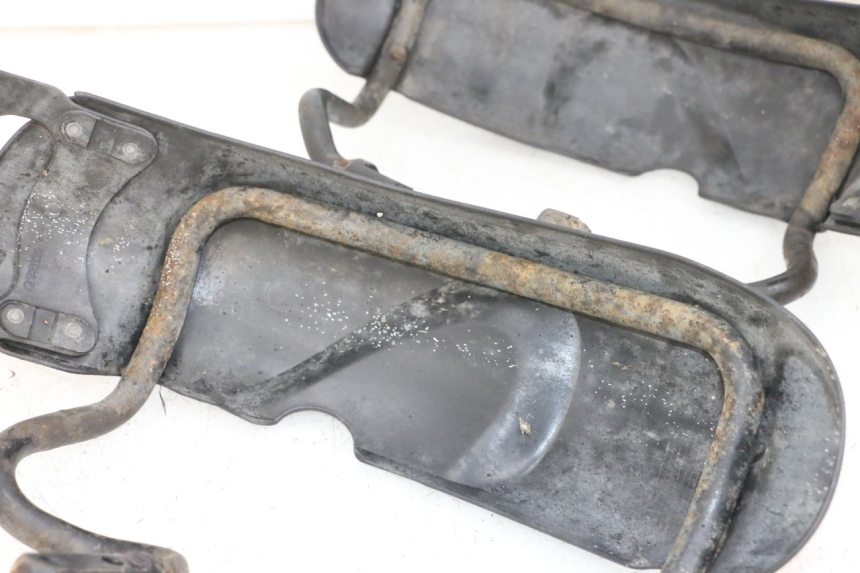 photo de BŁOTNIK PRZEDNI PIAGGIO MP3 RL 250 (2006 - 2010) - Zbliżenie techniczne